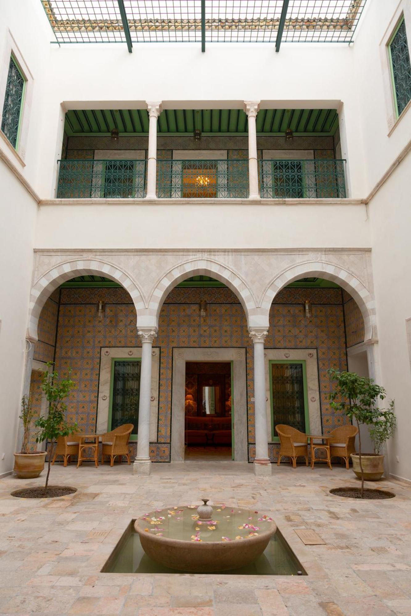 Dar Ben Turkia * Tunis
